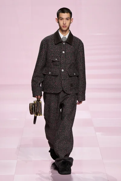 Look 69
